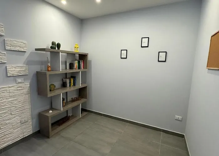 Alfonsino House *